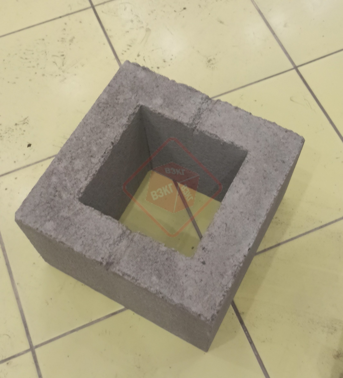 Вентиляционный блок (бетонный) (290х290х188) (однопустотный)